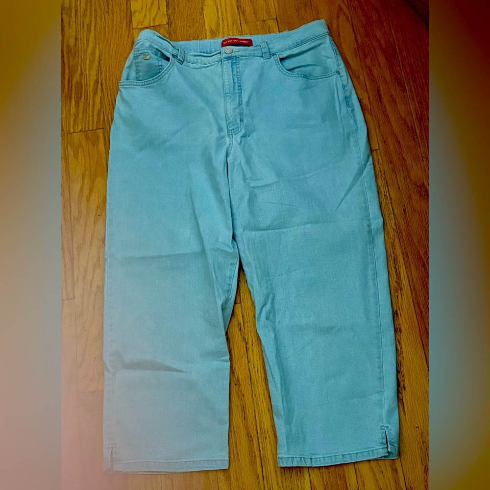 Gloria Vanderbilt Light Wash Jeans